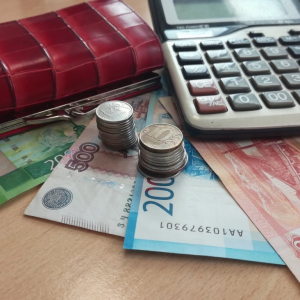 Перевод пенсий и пособий на карту МИР может грозить потерей немалых денег – 3 основные опасности